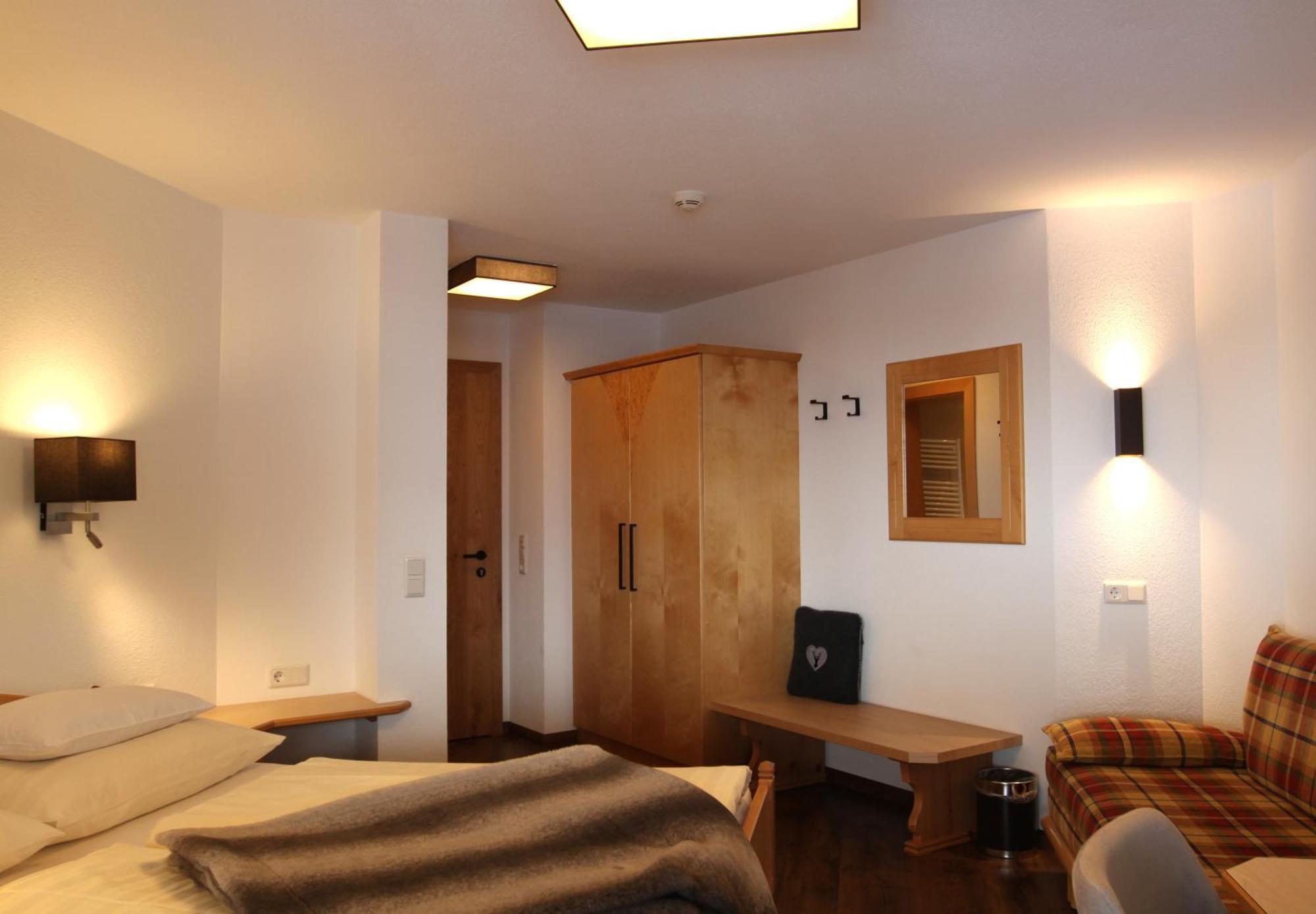 Alta Montagna Bed & Breakfast Mathon Bagian luar foto